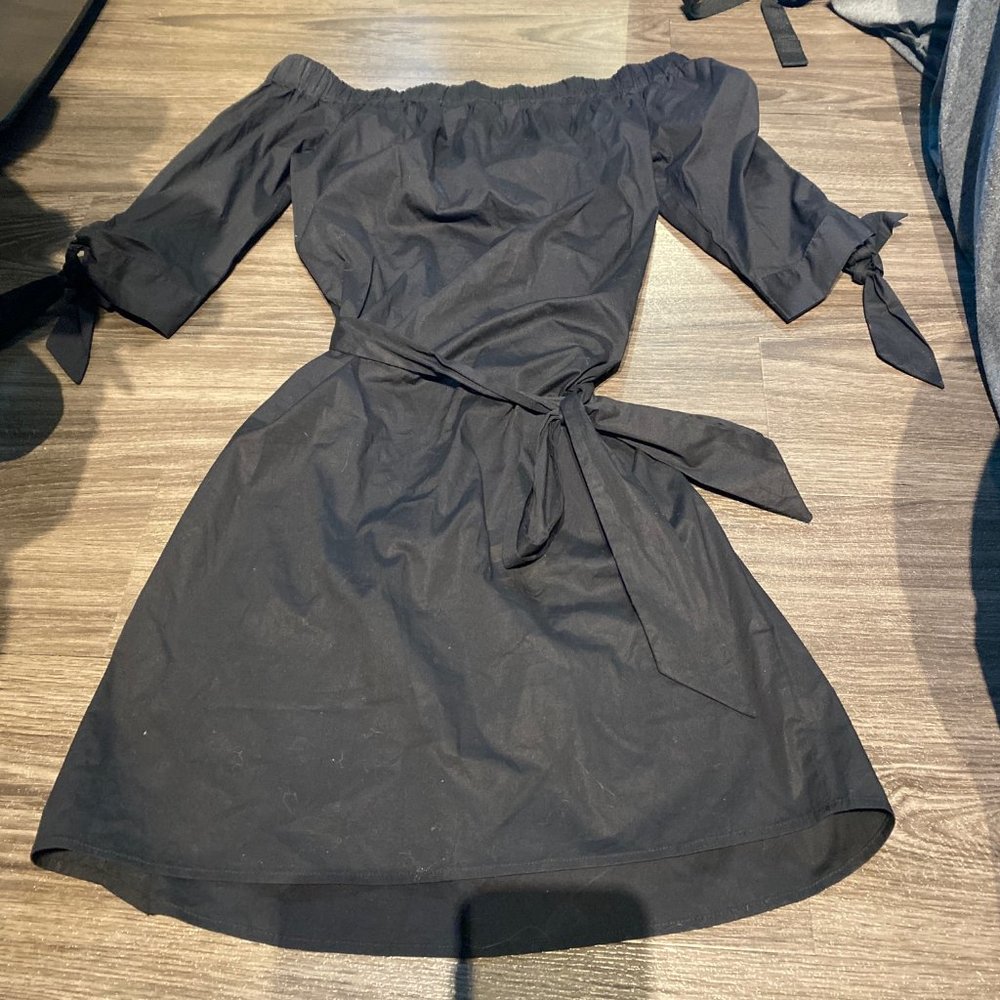 Black LE CHÂTEAU Strapless Summer Dress, Size Small.